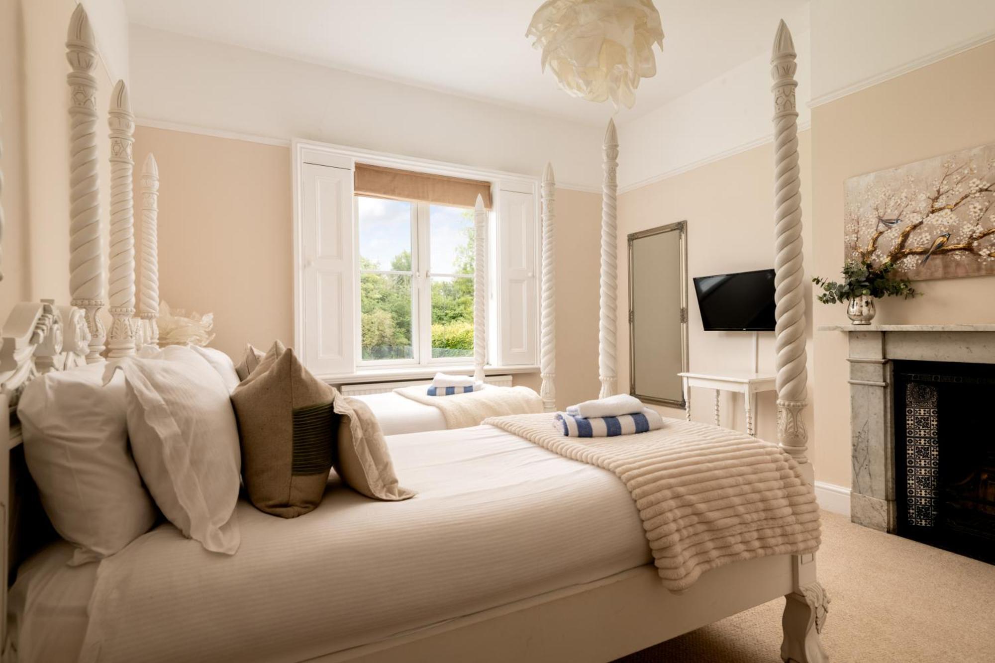Downwood Vineyard Manor In Idyllic Countryside Βίλα Blandford Forum Εξωτερικό φωτογραφία